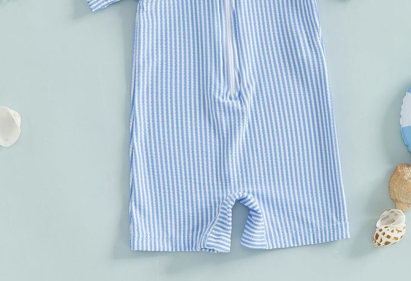 Traje de sol para bebé niño con gorro — rayas azules