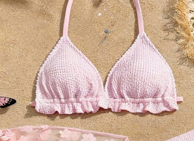 Conjunto bikini de canalé con pareo floral — rosa